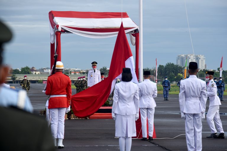 Pengibaran Bendera Merah Putih