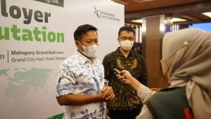 Rektor USU Dr Muryanto Amin, SSos, MSi