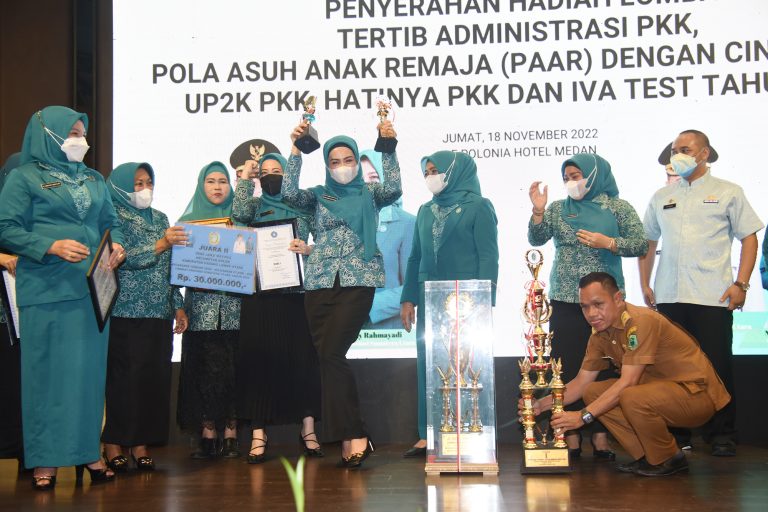 PKK PALUTA JUARA UMUM-2