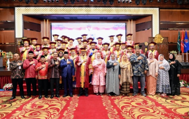 Wisuda 1.296 Lulusan, Unpab Dukung Pembangunan Daerah Pedesaan