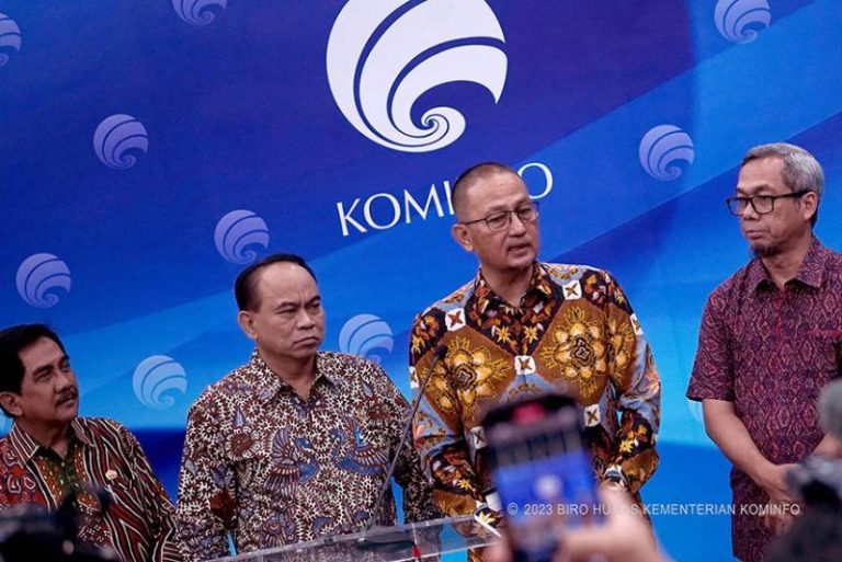 20230720 - Konferensi Pers - Penanganan Konten Judi Online - Biro Humas Kominfo - Pey Hs - 10 (2)