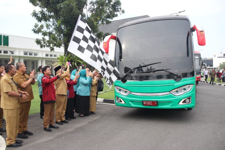 PjGubsu_Pelepasan Relawan Sumut Mengajar 5