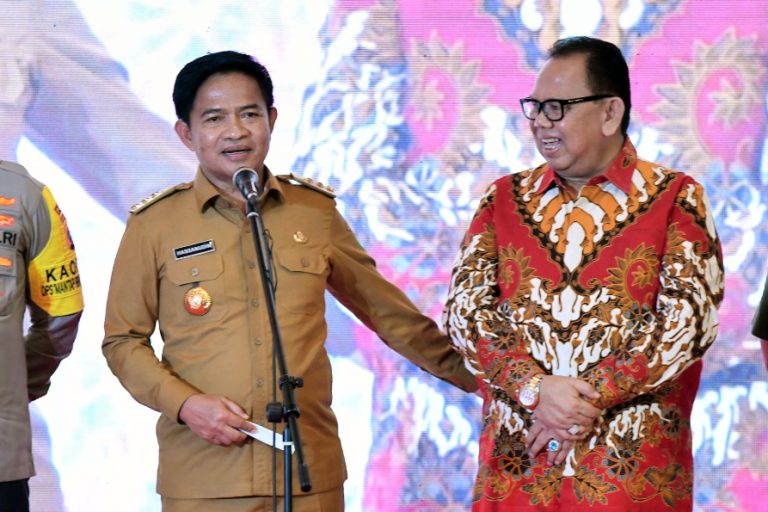 pj dan ketua dprd