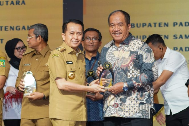 
					Pemkab Asahan Raih Predikat Informatif 2024