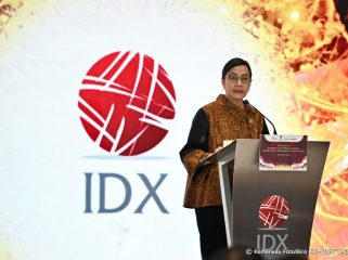 Menkeu Sri Mulyani pada acara Peresmian Pembukaan Perdagangan Bursa Efek Indonesia (BEI) Tahun 2025, Kamis (2/1) di Jakarta. (Sumber: kemenkeu.go.id)