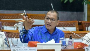Anggota_Komisi_VIII_DPR_RI_M_Husni_dalam_Rapat_Kerja_Komisi_VIII_DPR_RI_bersama_Menteri_Haji_dan_Umr20251027185245