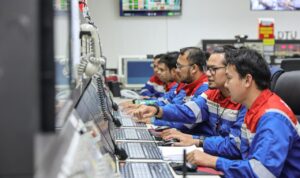 lebaran-di-balik-panel-kontrol-pekerja-kilang-pertamina-kawal-satgas-ramadan-idulfitri-2026-1