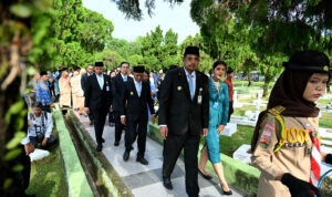 GUBSU ZIARAH MAKAM 06.jpg